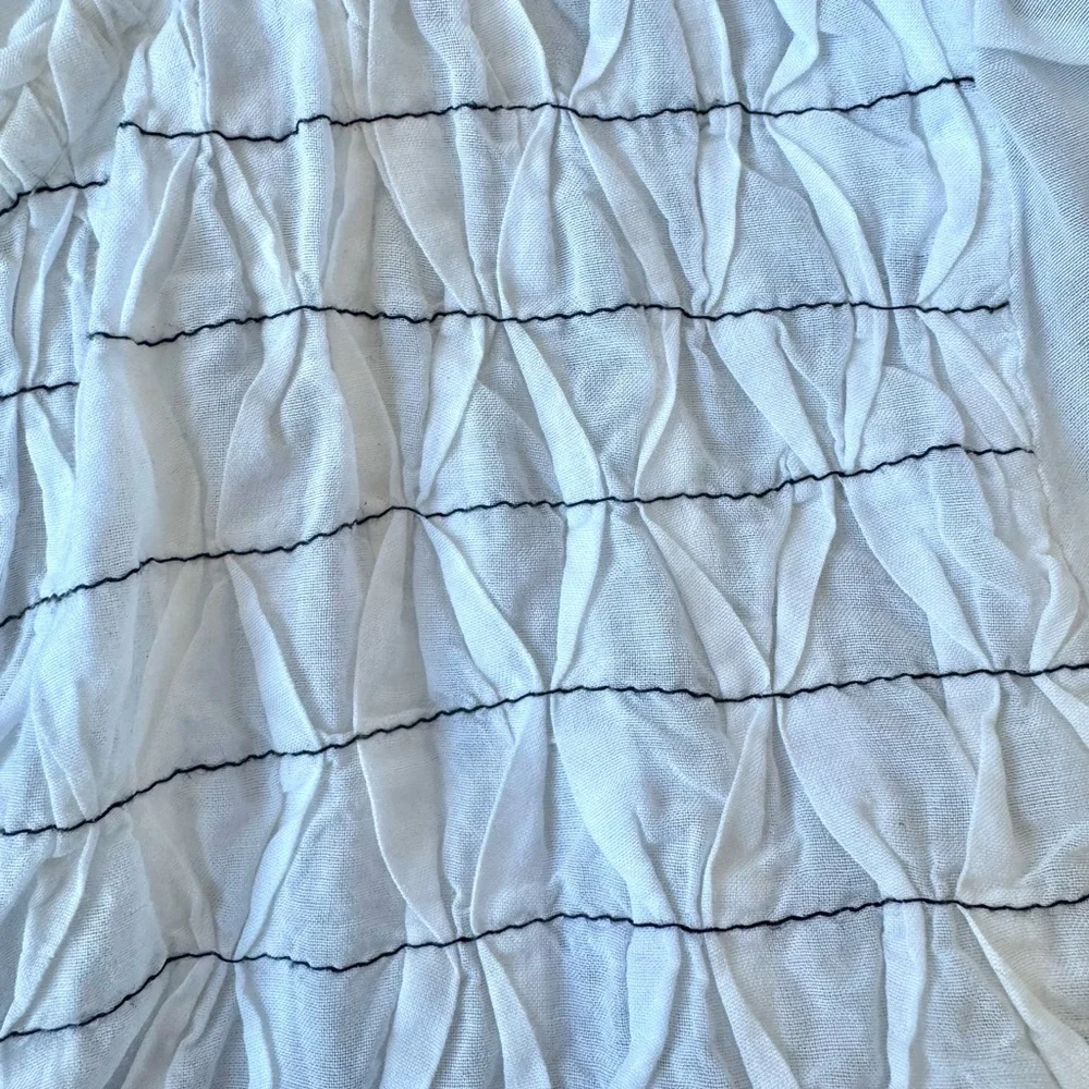 Anthropologie Long-Sleeve White Airy Babydoll smocked Blouse Sz M Boho Peasant - Picture 12 of 13